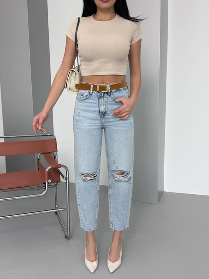 Kadın Yırtık Detaylı Mom Jeans Pantolon