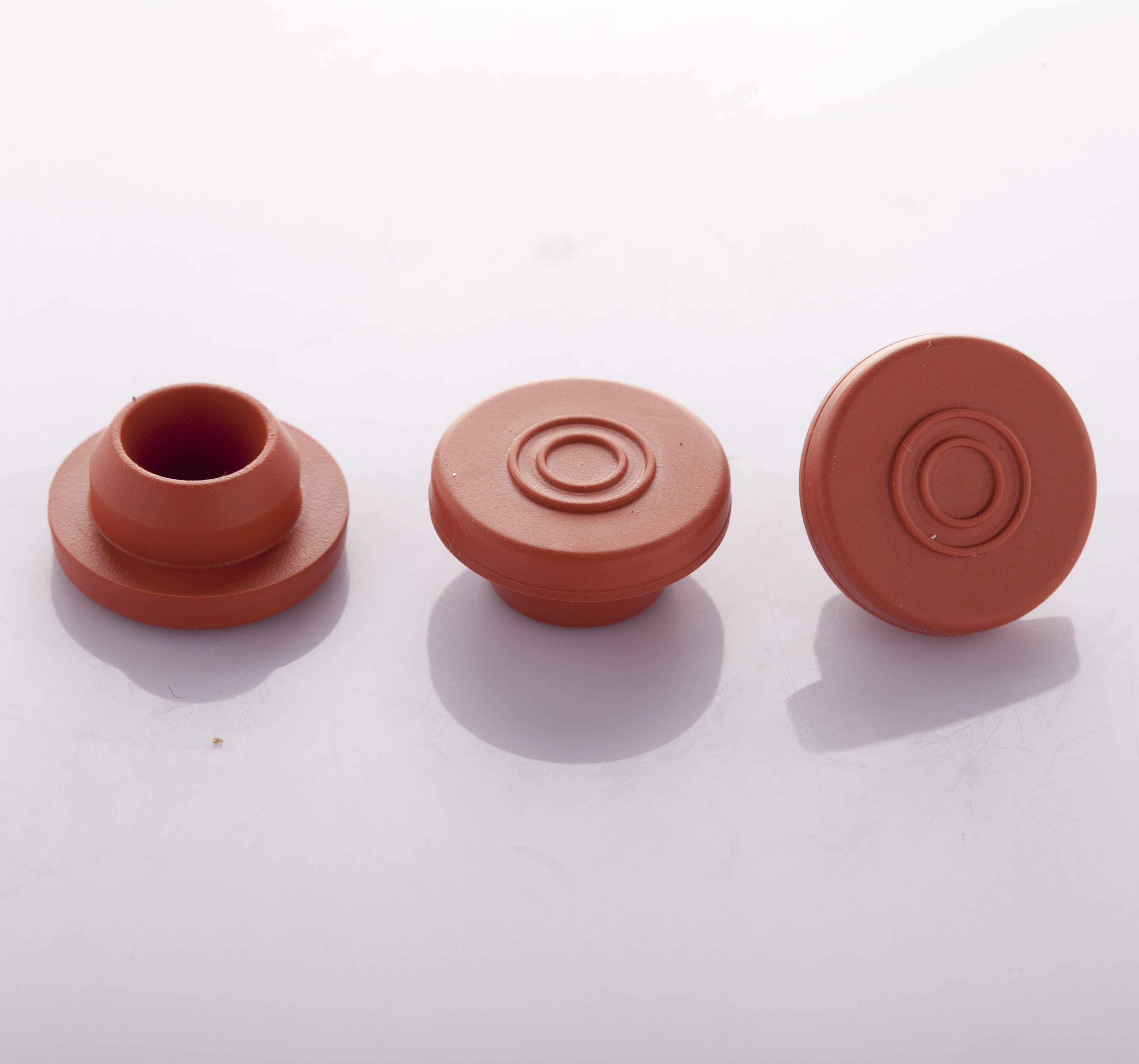 Red bromobutyl rubber stopper