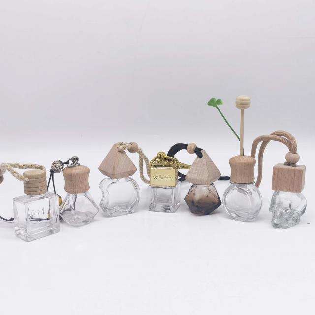Car perfume glass bottles with wooden caps